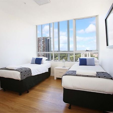 Moore To See - Modern And Spacious 3Br Zetland Apartment With Views Over Moore Park Σίδνεϊ Εξωτερικό φωτογραφία