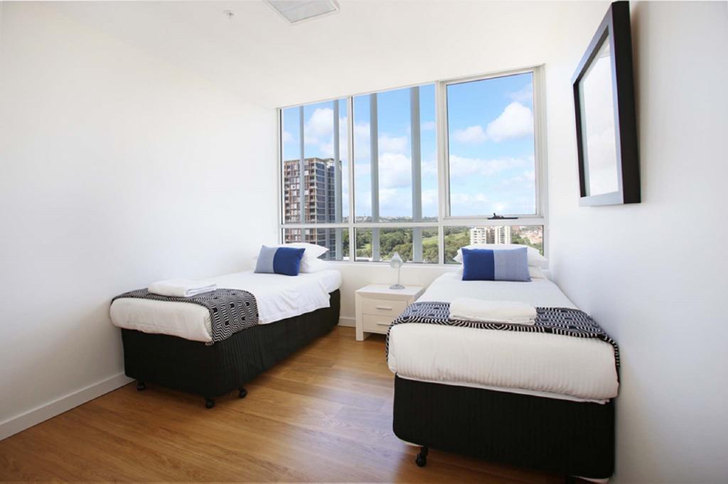 Moore To See - Modern And Spacious 3Br Zetland Apartment With Views Over Moore Park Σίδνεϊ Εξωτερικό φωτογραφία